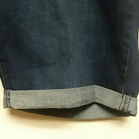 Levi's Short - Picture 3 of 7